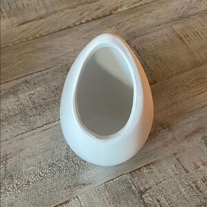 White Ceramic Egg-Shaped Planter